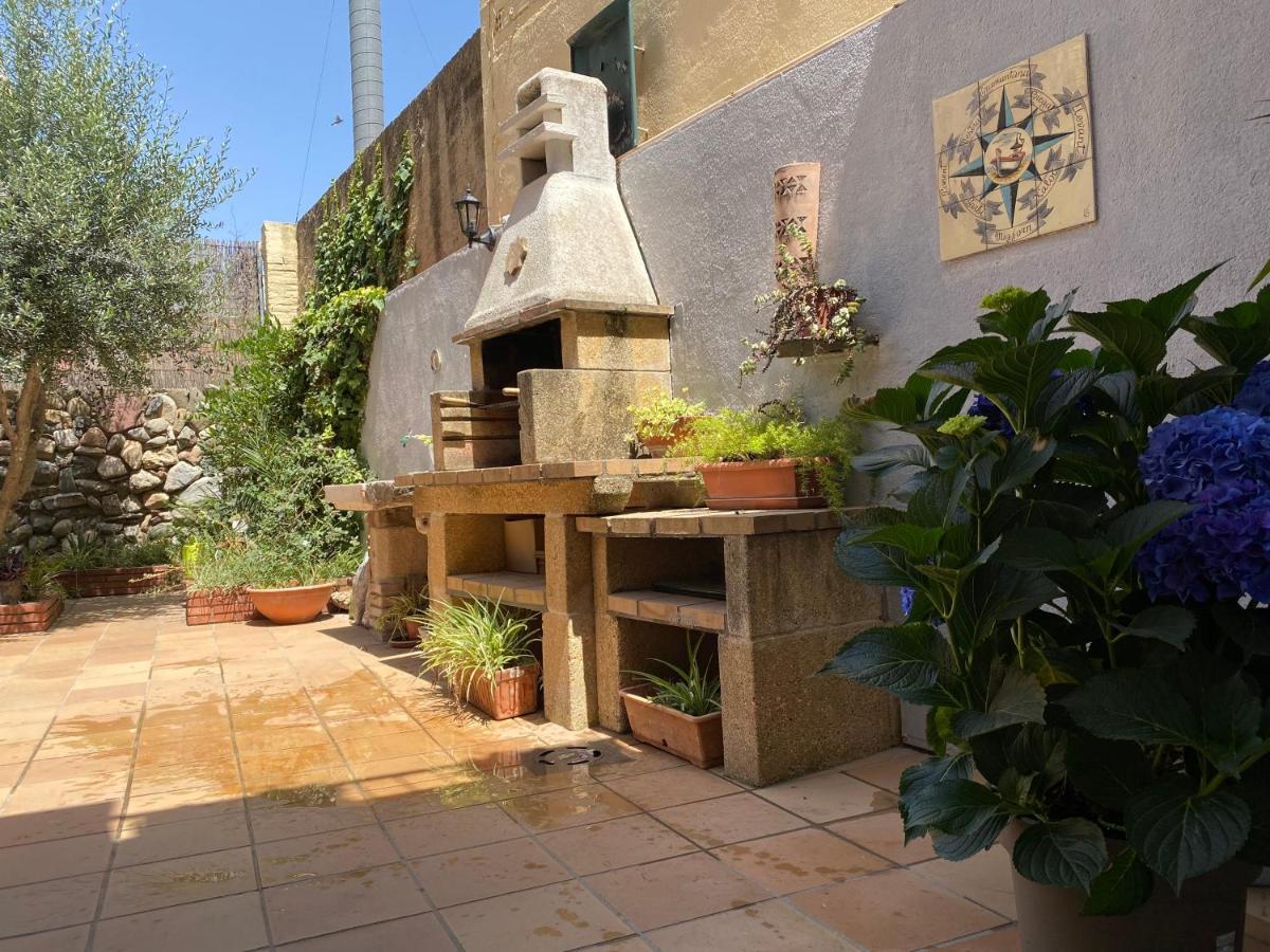 Apartamentos Playa Badalona Esterno foto