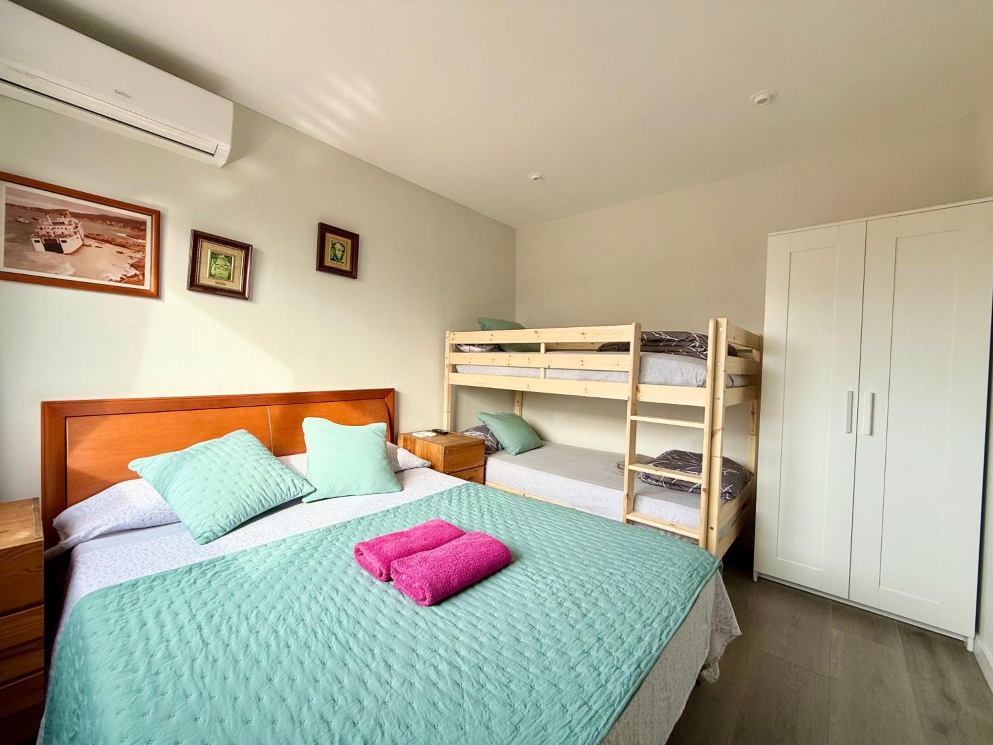 Apartamentos Playa Badalona Esterno foto